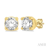 1/4 Ctw Round Cut Diamond Stud Earrings in 14K Yellow Gold