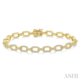 1 1/2 Ctw Round Cut Diamond Encrusted Link Paperclip Chain Bracelet in 14K Yellow Gold