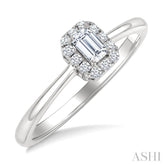 1/4 Ctw Octagon and Round Cut Diamond Fashion Halo Ring in 14K White Gold