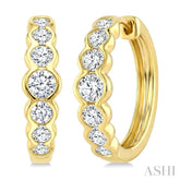 1 Ctw Graduated Bezel Set Round Cut Diamond Fashion Hoop Earrings in 14K Yellow Gold
