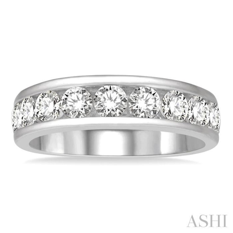 1 1/2 Ctw Channel Set 11 Stone Round Cut Diamond Wedding Band in 14K White Gold
