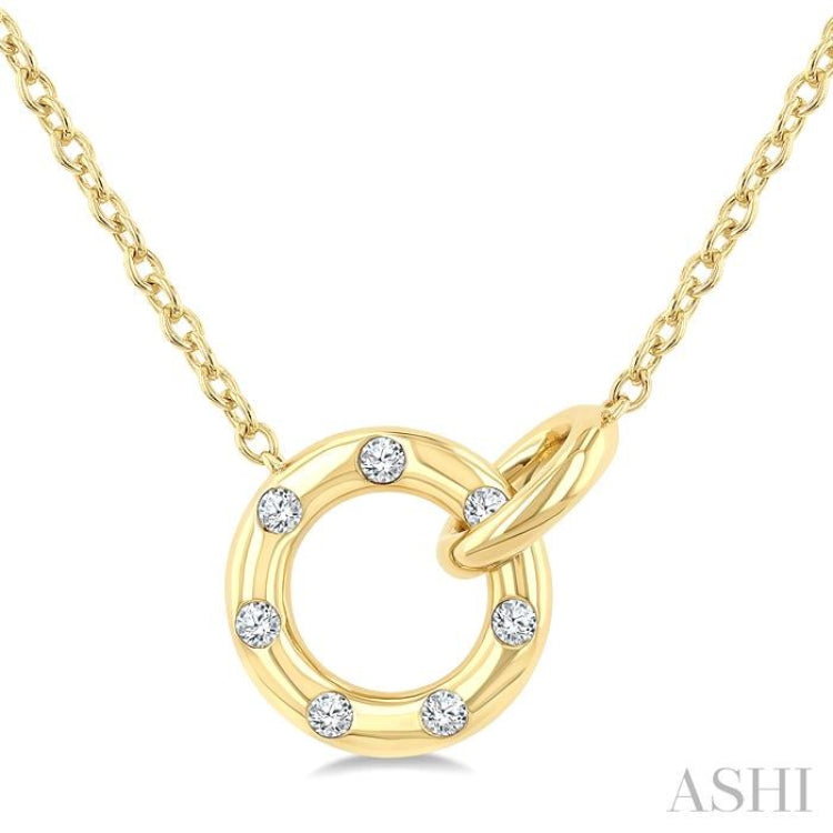 1/6 Ctw Round Cut Diamond Interlocked Mosaic Circle Fashion Petite Pendant With Chain in 10K Yellow Gold