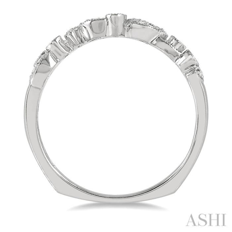 1/6 Ctw Round Cut Diamond Wedding Band in 14K White Gold