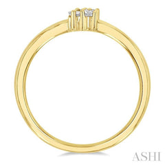 1/6 Ctw Petite Tri-Stone Scatter Princess, Baguette & Round Cut Diamond Fashion Ring in 10K Yellow Gold