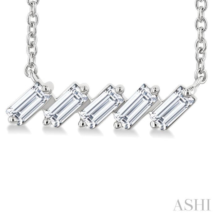 1/4 Ctw Semi-Reclined Baguette Cut Diamond Necklace in 14K White Gold