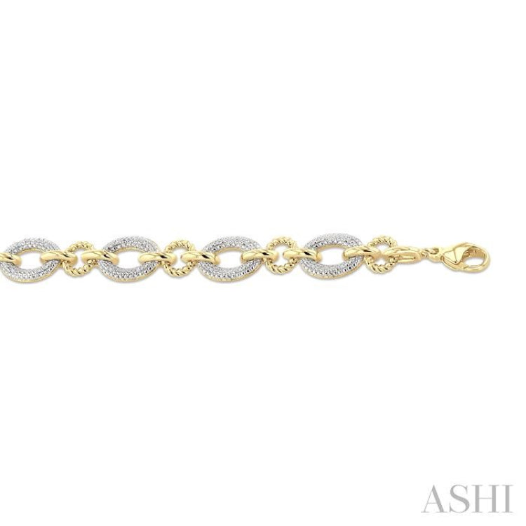 1/10 Ctw Oval Shaped Open Window Link Round Cut Diamond Bracelet in Yellow Gold Vermeil