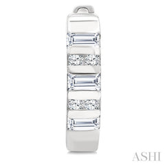 1/4 Ctw Ribbed Baguette and Round Cut Diamond Huggie Petite Earrings in 10K White Gold