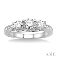 1/2 Ctw Diamond Engagement Ring with 1/4 Ct Round Cut Center Stone in 14K White Gold
