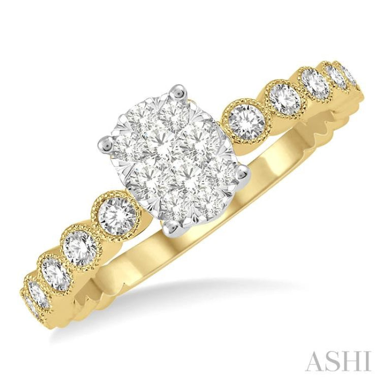 1/3 Ctw Oval Shape Lattice Shank Lovebright Diamond Cluster Ring in 14K Yellow and White Gold