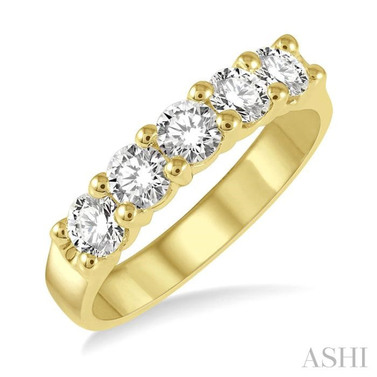 1.00 ctw 5 Stone Round Cut Diamond Wedding Band in 14K Yellow Gold