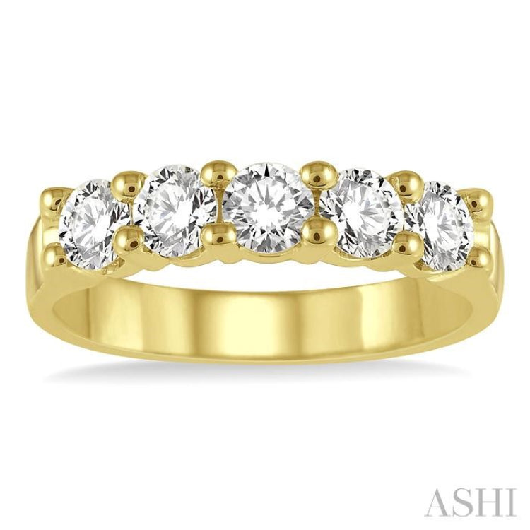 1.00 ctw 5 Stone Round Cut Diamond Wedding Band in 14K Yellow Gold