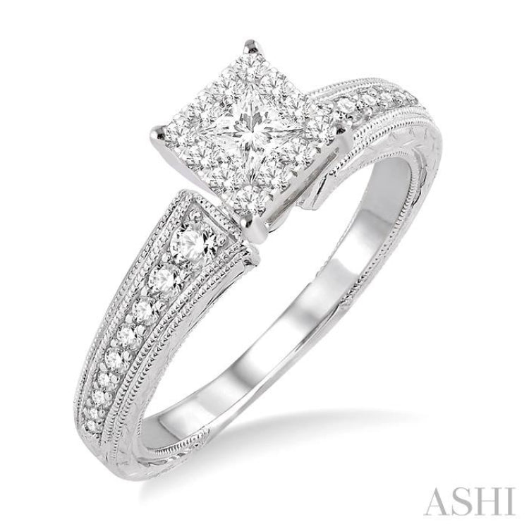 1/2 Ctw Round Cut Diamond Lovebright Engagement Ring in 14K White Gold