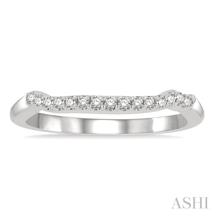 1/8 Ctw Indented Round Cut Diamond Wedding Band in 14K White Gold