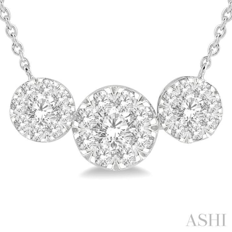 1 Ctw 3-Stone Lovebright Round Cut Diamond Necklace in 14K White Gold