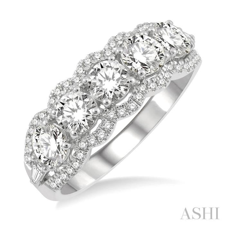 1 1/2 Ctw Baguette and Round Cut Diamond Fashion Ring in 14K White Gold