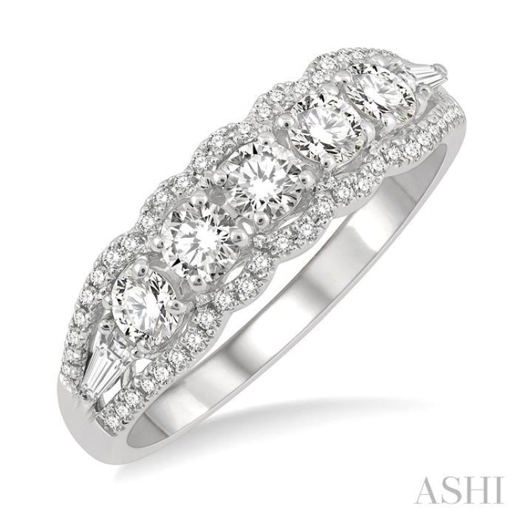 3/4 Ctw Baguette and Round Cut Diamond Fashion Ring in 14K White Gold