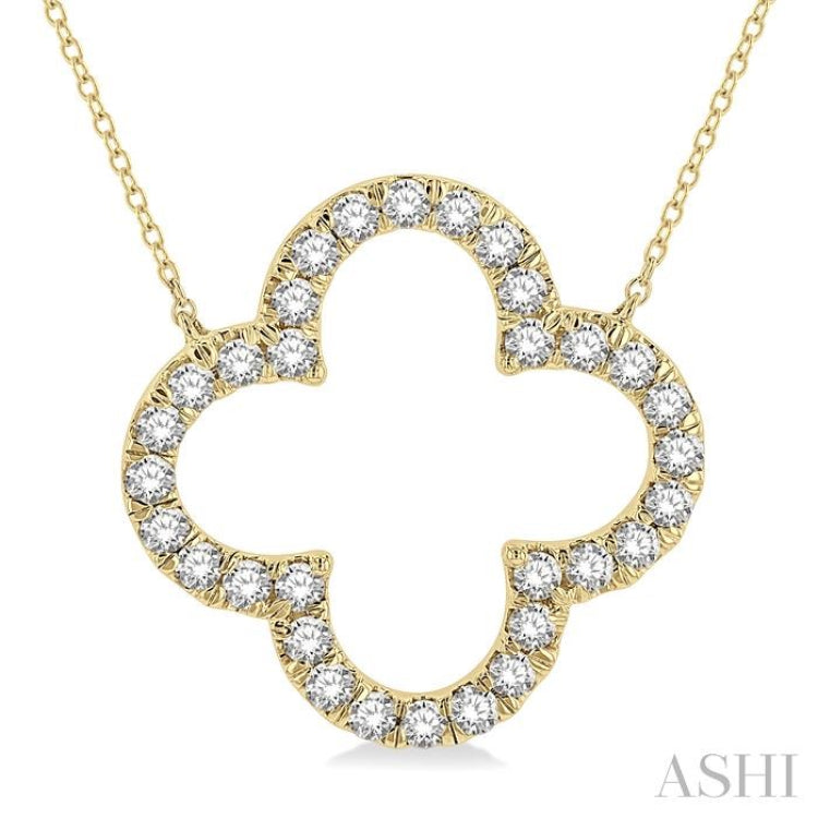 1 Ctw Clover Round Cut Diamond Pendant in 14K Yellow Gold