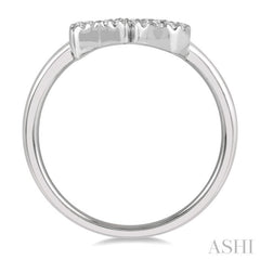 1/6 Ctw 'XO' Hugs and Kisses Round Cut Diamond Petite Fashion Ring in 14K White Gold