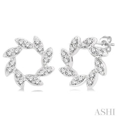 1/10 Ctw Floral Petite Round Cut Diamond Fashion Stud Earring in 10K White Gold