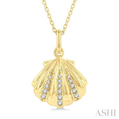 1/20 Ctw Marine Life Petite Seashell Round Cut Diamond Fashion Pendant With Chain in 10K Yellow Gold