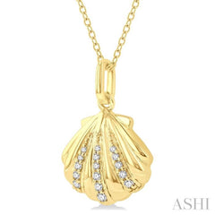 1/20 Ctw Marine Life Petite Seashell Round Cut Diamond Fashion Pendant With Chain in 10K Yellow Gold