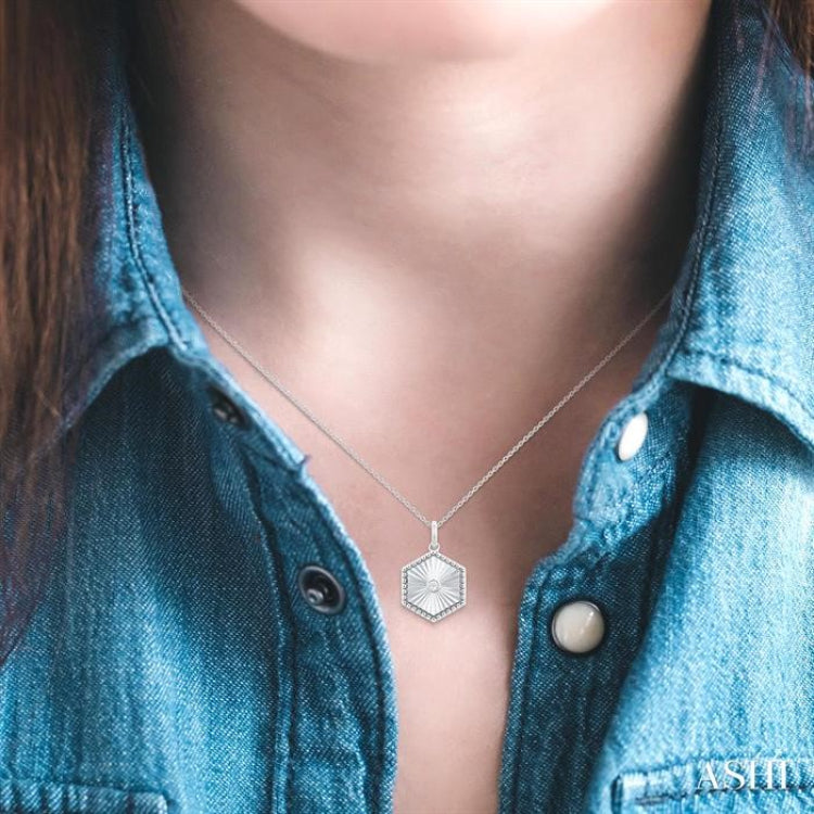 1/20 Ctw Hexagon fluted medallion Round Cut Diamond Pendant With Chain in Sterling Silver
