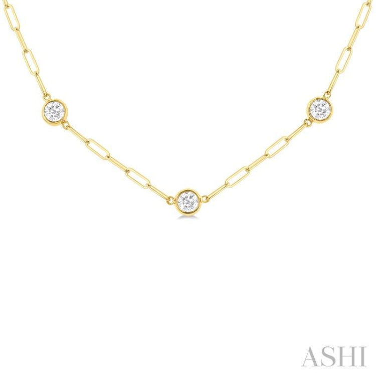 1 1/2 ctw Bezel Set Round Cut Diamond Paperclip Station Necklace in 14K Yellow Gold