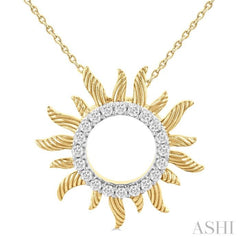 1/4 Ctw Textured Sunburst Round Cut Diamond Fashion Pendant With Chain in 10K Yellow Gold