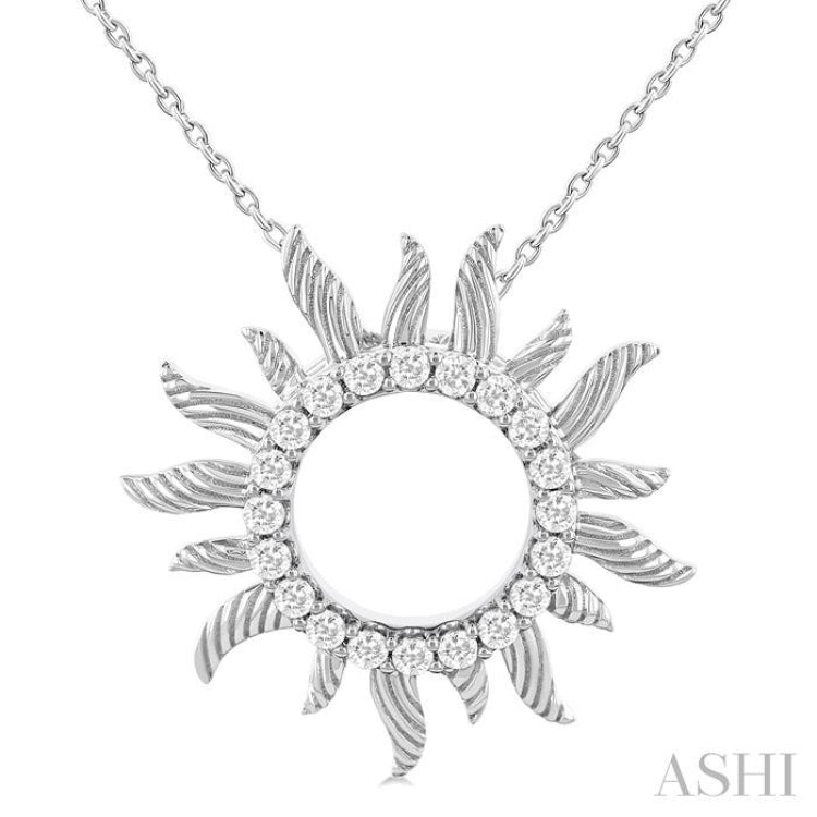 1/4 Ctw Textured Sunburst Round Cut Diamond Fashion Pendant With Chain in 14K White Gold