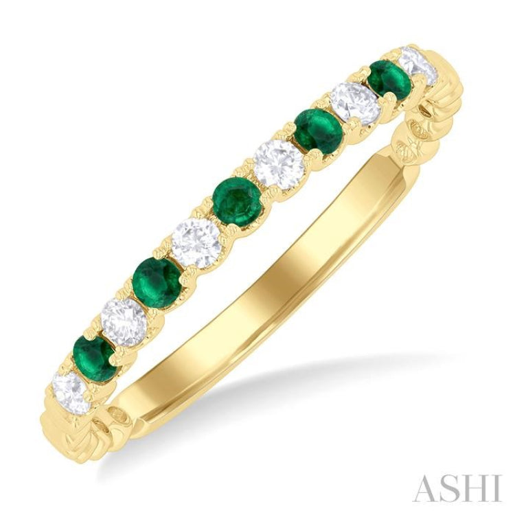 1.75 MM Emerald and 1/6 ctw Round Cut Diamond Precious Wedding Band in 14K Yellow Gold