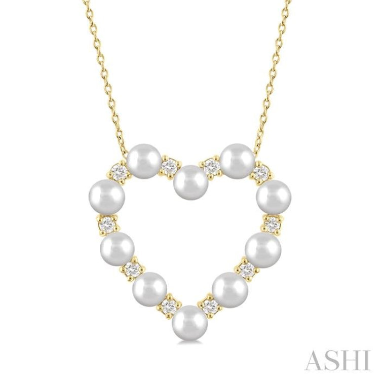 4 MM Round Shape Cultured Pearl and 1/3 Ctw Round Cut Diamond Heart Shape Pendant With Chain in 14K Yellow Gold